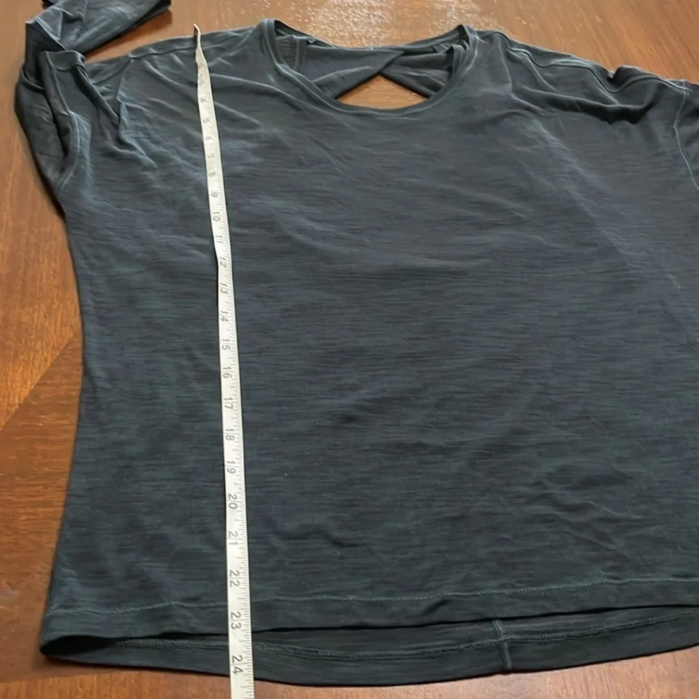 Lululemon open back long sleeve shirt